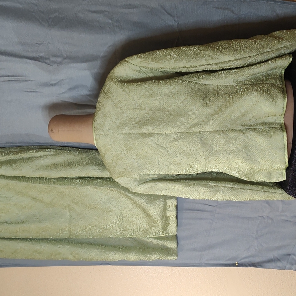 Moshita Couture Suit - Picture 4 of 6